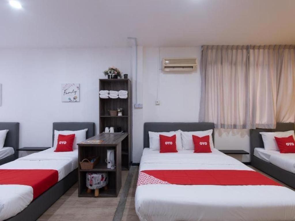 Hotel Oyo 89398 Doorbellz Kota Kinabalu Esterno foto
