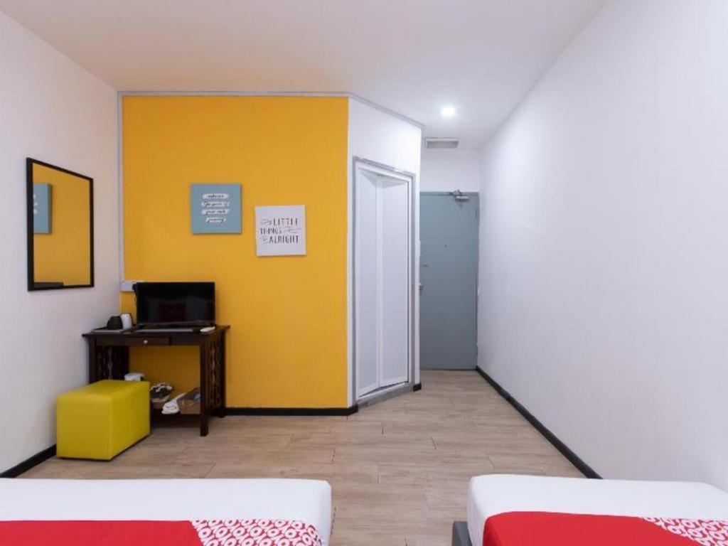 Hotel Oyo 89398 Doorbellz Kota Kinabalu Esterno foto
