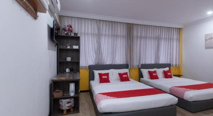 Hotel Oyo 89398 Doorbellz Kota Kinabalu Esterno foto