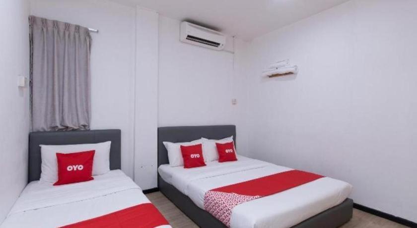 Hotel Oyo 89398 Doorbellz Kota Kinabalu Esterno foto