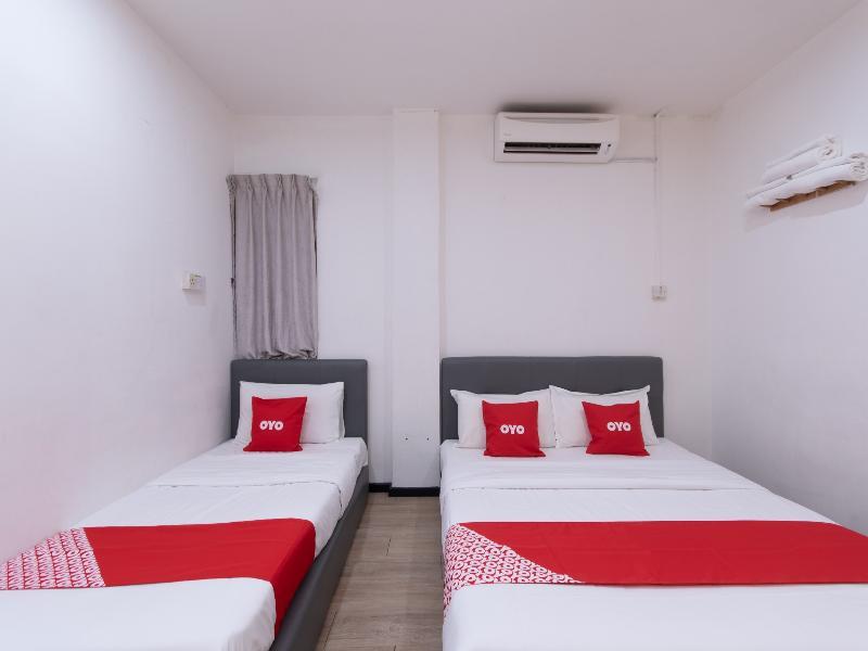 Hotel Oyo 89398 Doorbellz Kota Kinabalu Esterno foto
